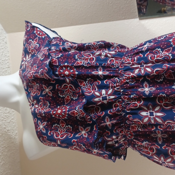 Francesca’s Maxi Dress.  Style Jadeen Size Small  shoulder. - Picture 7 of 15